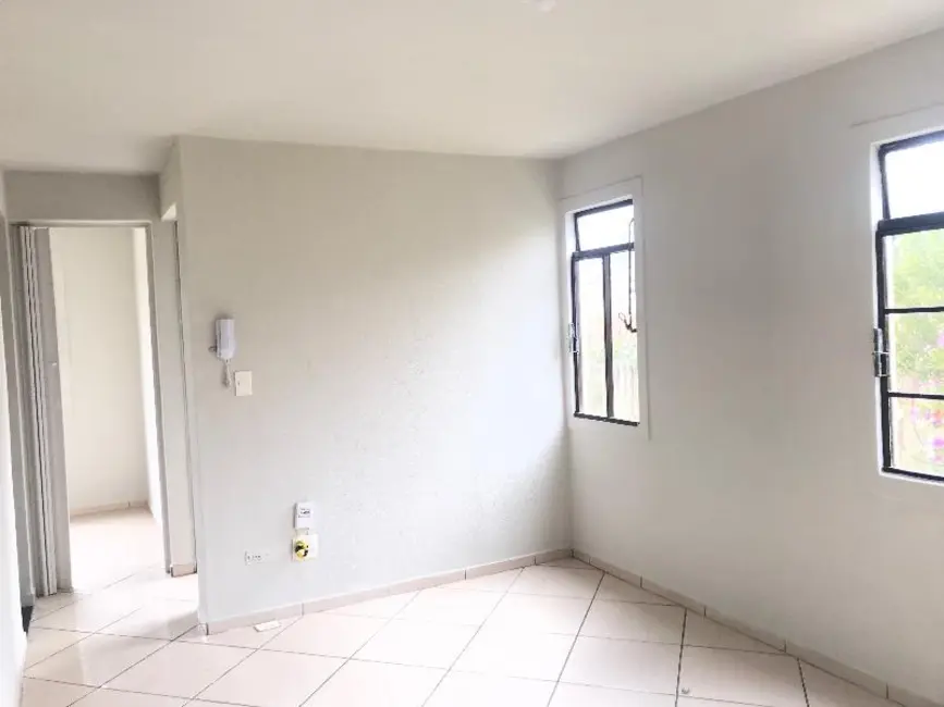 Foto 9 de Apartamento com 2 quartos à venda, 40m2 em São Braz, Curitiba - PR