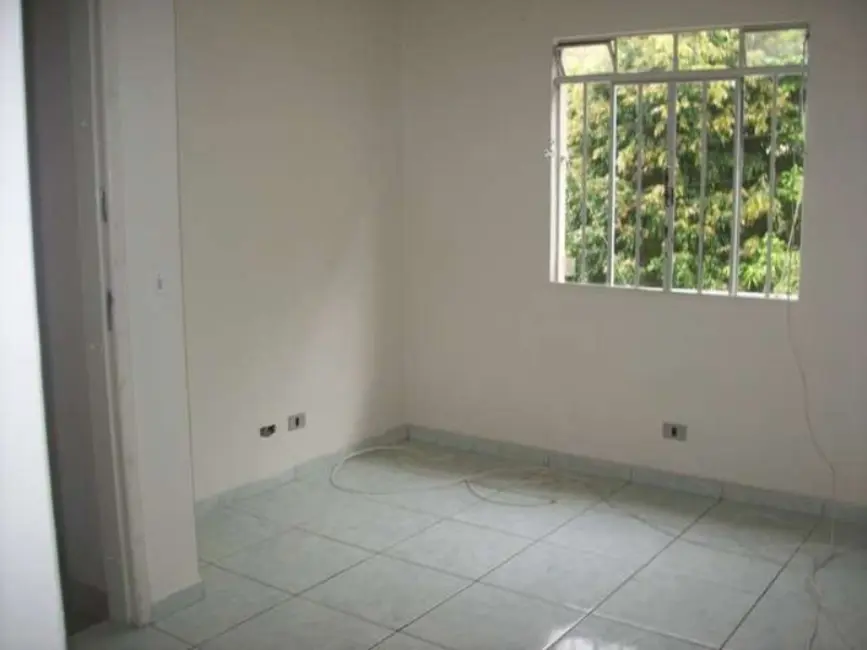 Foto 2 de Apartamento com 2 quartos para alugar, 50m2 em Curitiba - PR