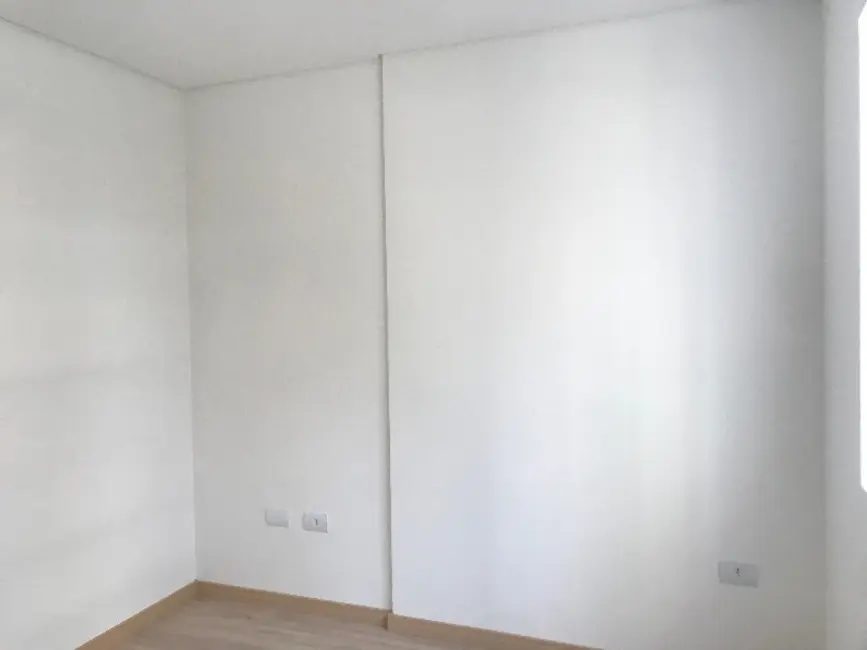 Apartamento com 2 quartos para alugar, 49m2 em Água Verde, Curitiba - PR - imagem 9 Foto 9 de Apartamento com 2 quartos para alugar, 49m2 em Água Verde, Curitiba - PR