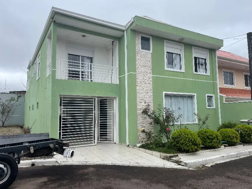 Foto 1 de Sobrado com 4 quartos à venda, 270m2 em Uberaba, Curitiba - PR