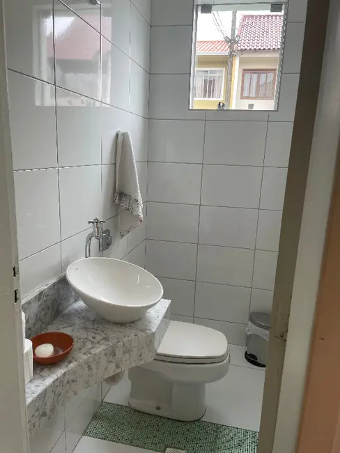 Foto 5 de Sobrado com 4 quartos à venda, 270m2 em Uberaba, Curitiba - PR