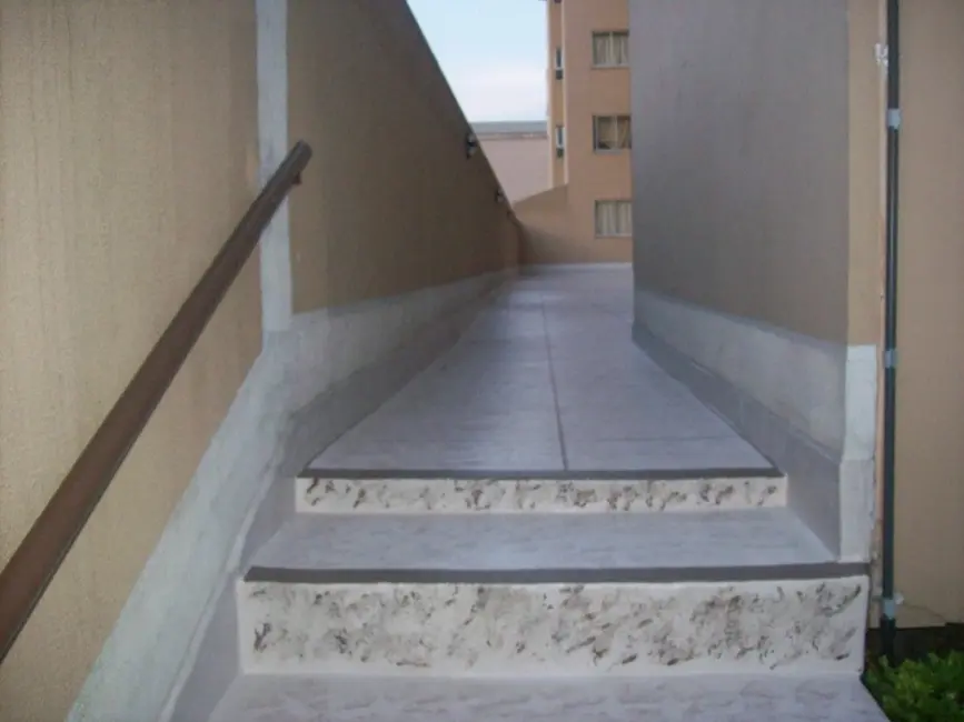 Foto 4 de Apartamento com 2 quartos para alugar, 60m2 em Água Verde, Curitiba - PR