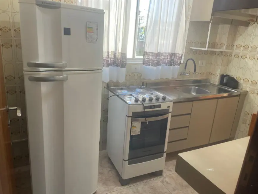 Foto 5 de Apartamento com 2 quartos para alugar, 55m2 em Água Verde, Curitiba - PR