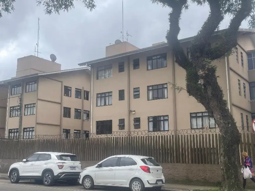 Apartamento com 1 quarto para alugar, 25m2 em Novo Mundo, Curitiba - PR - imagem 2 Foto 2 de Apartamento com 1 quarto para alugar, 25m2 em Novo Mundo, Curitiba - PR