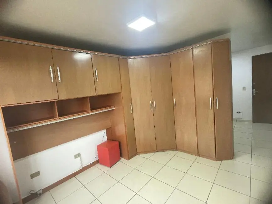 Apartamento com 1 quarto para alugar, 25m2 em Novo Mundo, Curitiba - PR - imagem 7 Foto 7 de Apartamento com 1 quarto para alugar, 25m2 em Novo Mundo, Curitiba - PR