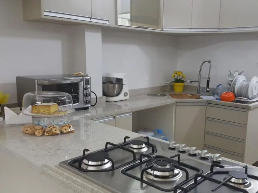 Foto 1 de Casa de Condomínio com 2 quartos à venda, 87m2 em Jardim Guerreiro, Cotia - SP