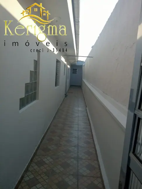 Foto 1 de Casa com 2 quartos para alugar, 125m2 em Jardim São João, Salto - SP