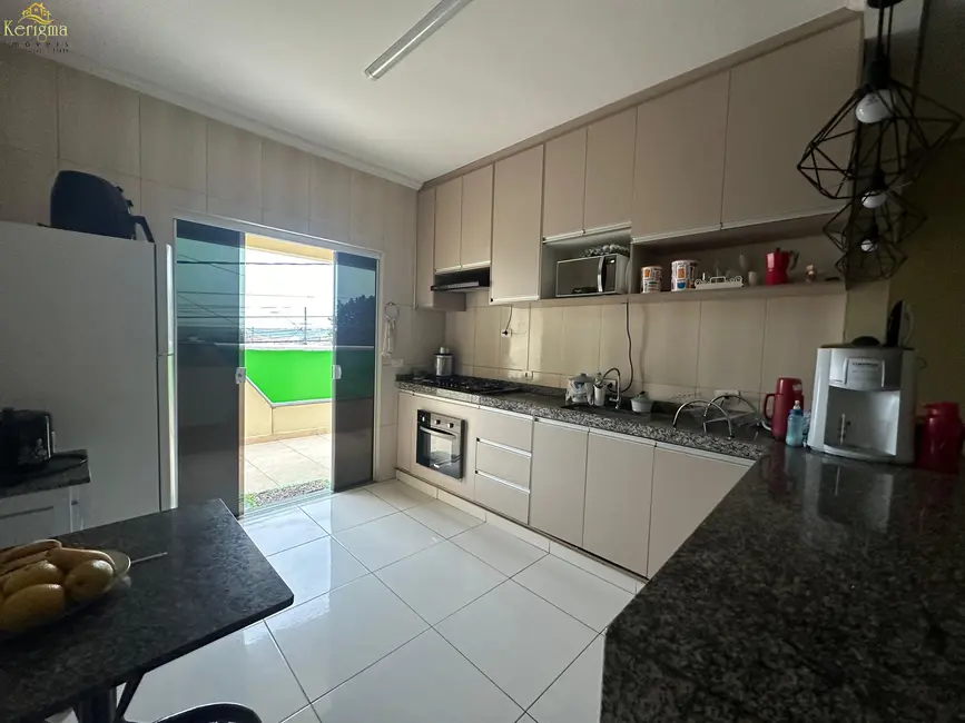 Foto 3 de Casa com 5 quartos à venda, 212m2 em Salto - SP