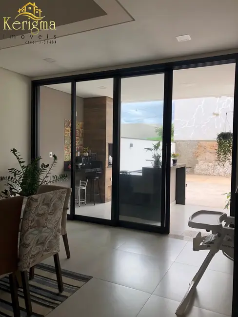 Foto 3 de Casa de Condomínio com 3 quartos à venda, 200m2 em Indaiatuba - SP