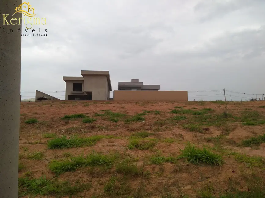 Foto 2 de Terreno / Lote à venda, 545m2 em Salto - SP