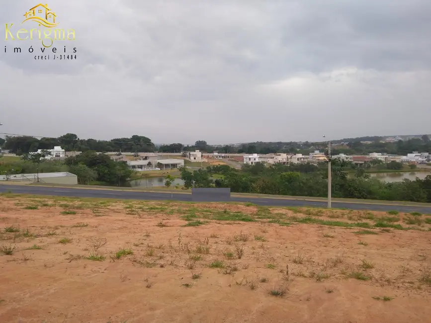 Foto 1 de Terreno / Lote à venda, 545m2 em Salto - SP