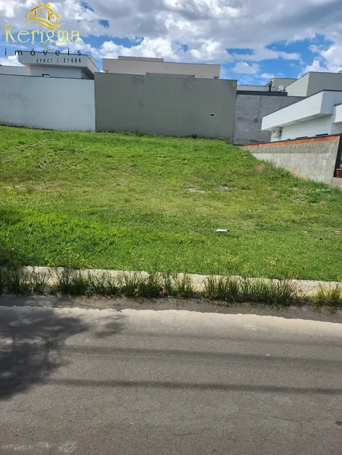 Foto 2 de Terreno / Lote à venda, 310m2 em Salto - SP