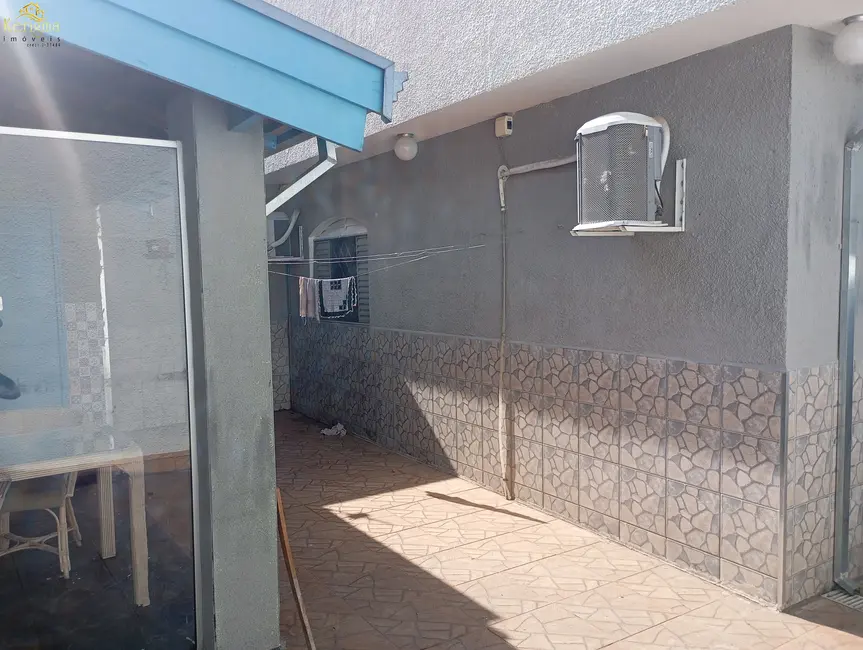 Casa com 2 quartos para alugar, 194m2 em Jardim Santo Inácio, Salto - SP - imagem 5 Foto 5 de Casa com 2 quartos para alugar, 194m2 em Jardim Santo Inácio, Salto - SP