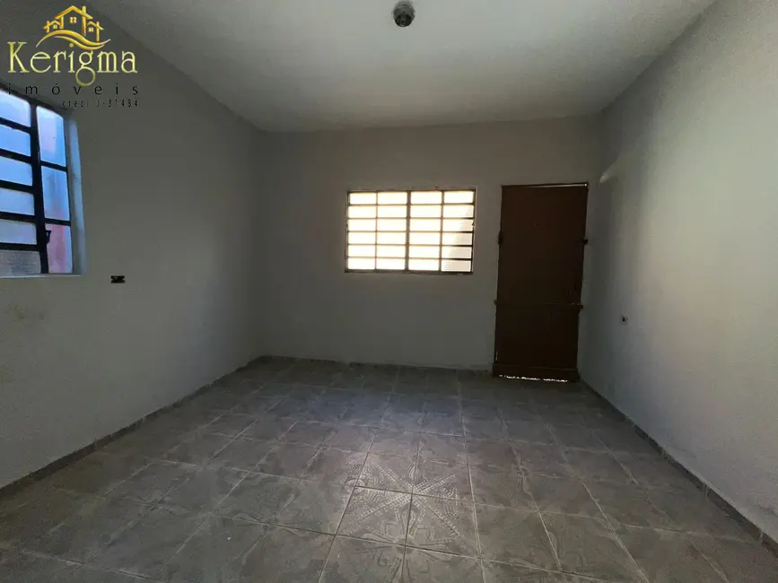 Casa com 1 quarto para alugar, 40m2 em Jardim Santa Cruz, Salto - SP - imagem 5 Foto 5 de Casa com 1 quarto para alugar, 40m2 em Jardim Santa Cruz, Salto - SP