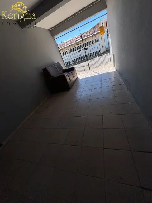 Casa com 1 quarto para alugar, 40m2 em Jardim Santa Cruz, Salto - SP - imagem 2 Foto 2 de Casa com 1 quarto para alugar, 40m2 em Jardim Santa Cruz, Salto - SP