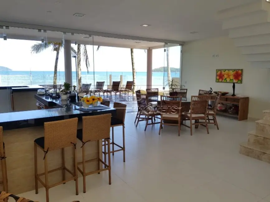 Foto 1 de Casa de Condomínio com 4 quartos à venda, 325m2 em Ubatuba - SP