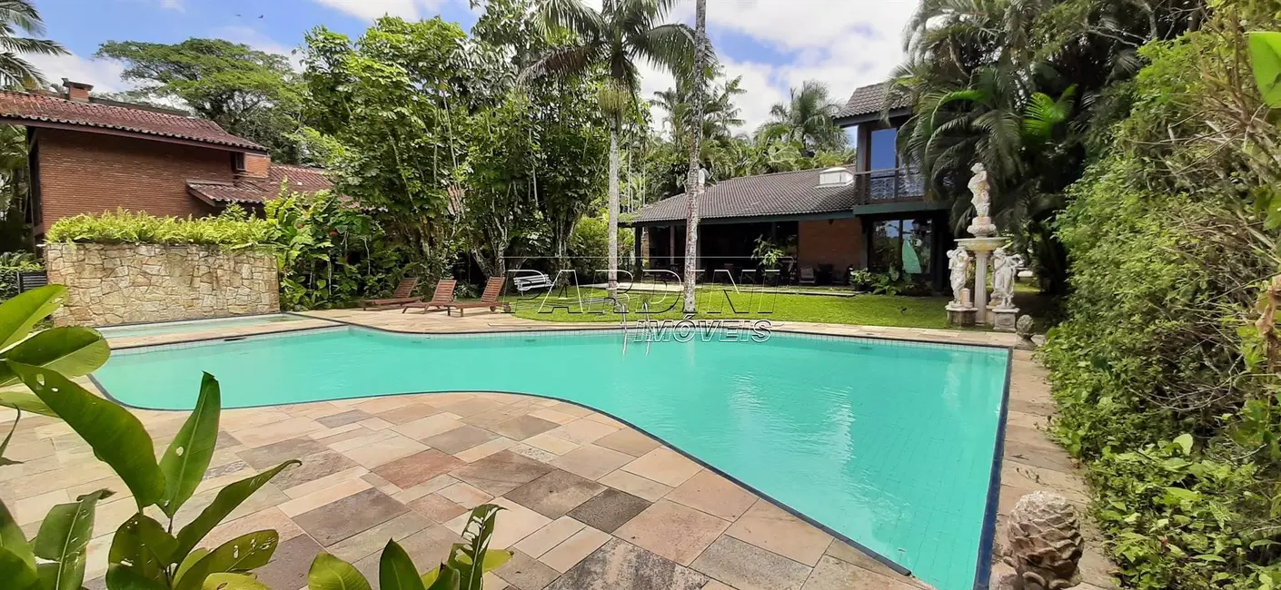 Foto 7 de Casa de Condomínio com 6 quartos à venda em Ubatuba - SP