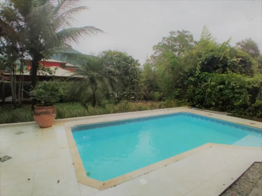 Foto 1 de Casa de Condomínio com 4 quartos à venda, 236m2 em Ubatuba - SP