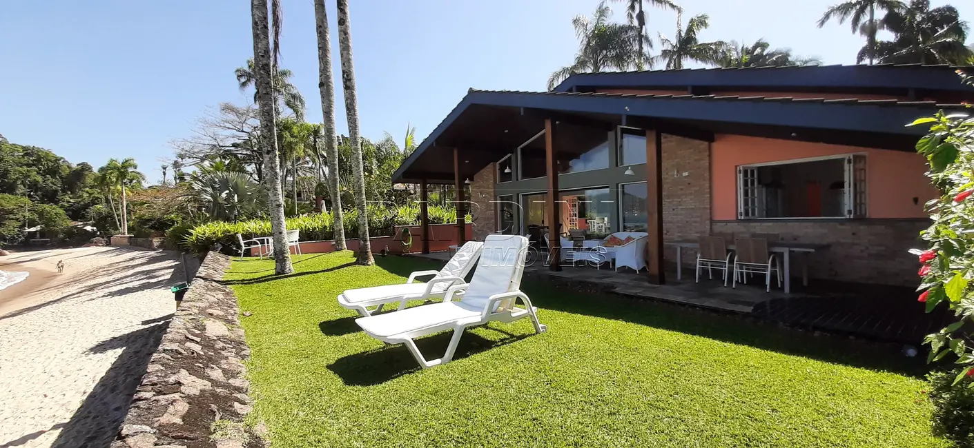 Foto 3 de Casa de Condomínio com 5 quartos à venda, 348m2 em Ubatuba - SP