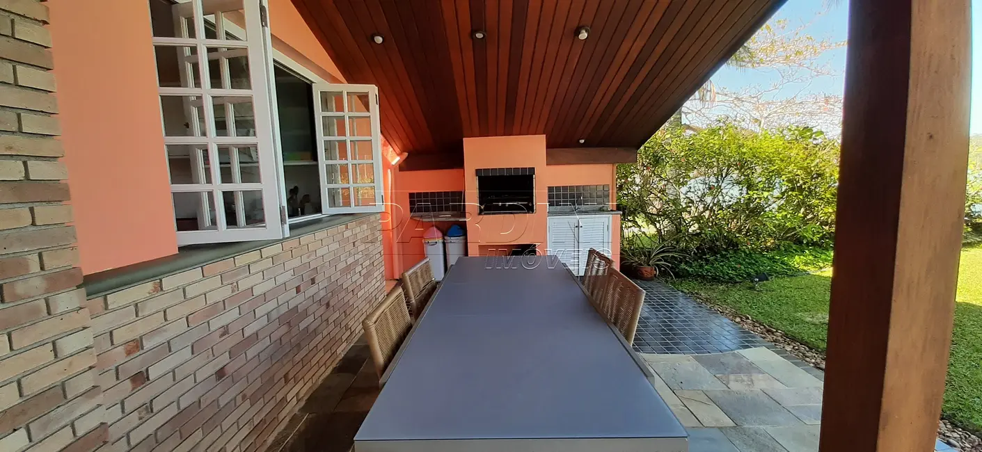 Foto 8 de Casa de Condomínio com 5 quartos à venda, 348m2 em Ubatuba - SP