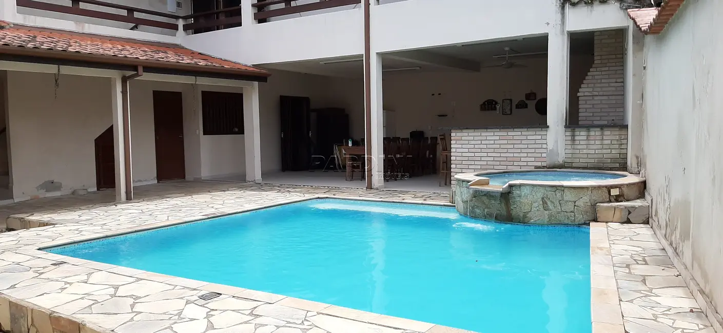 Foto 1 de Casa com 4 quartos à venda, 220m2 em Ubatuba - SP