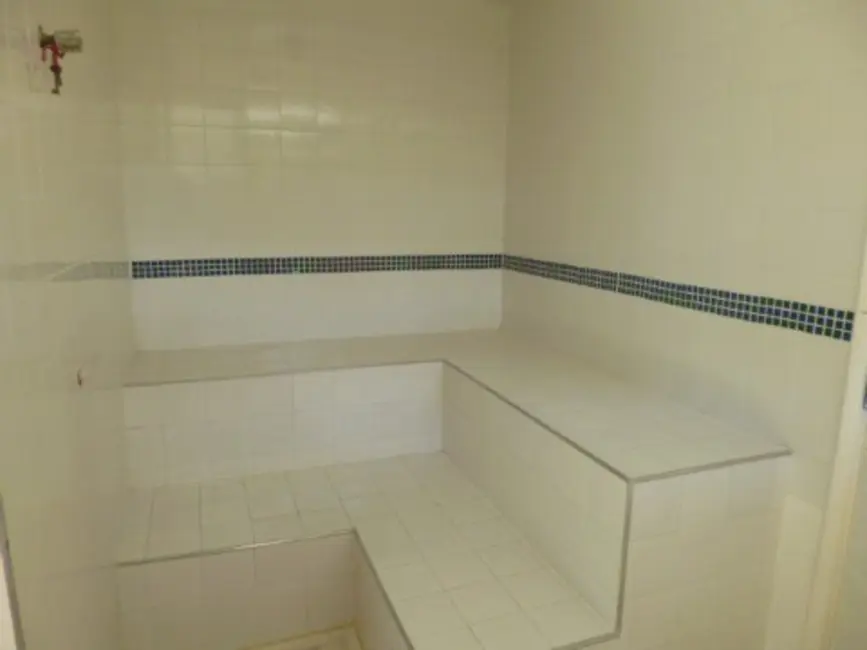 Foto 9 de Casa com 4 quartos à venda em Ubatuba - SP