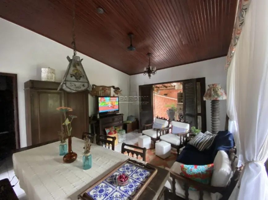 Foto 3 de Casa com 3 quartos à venda, 410m2 em Ubatuba - SP