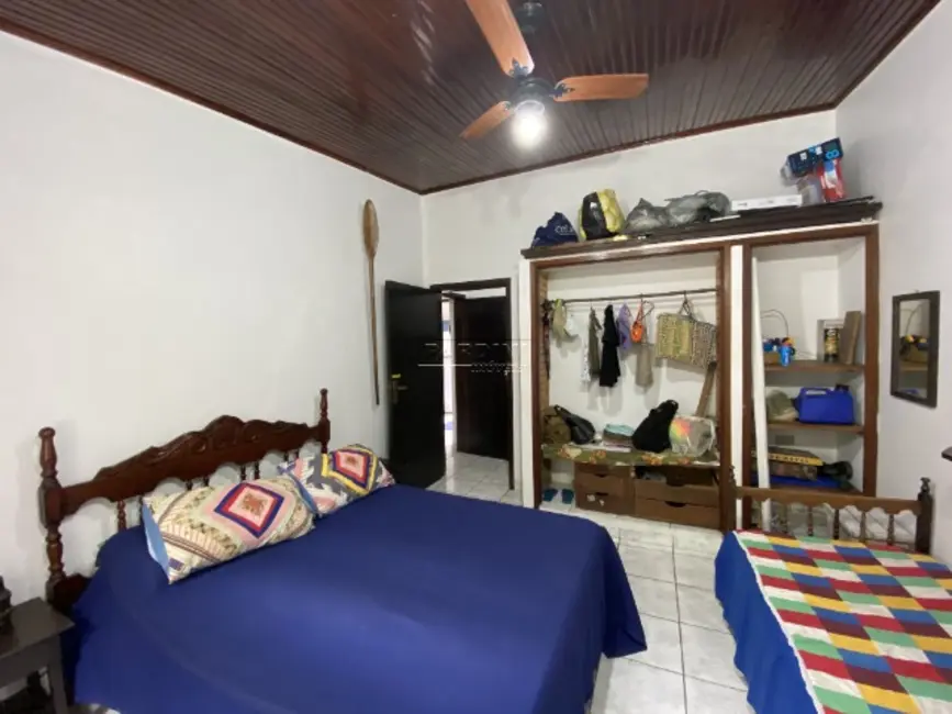 Foto 9 de Casa com 3 quartos à venda, 410m2 em Ubatuba - SP