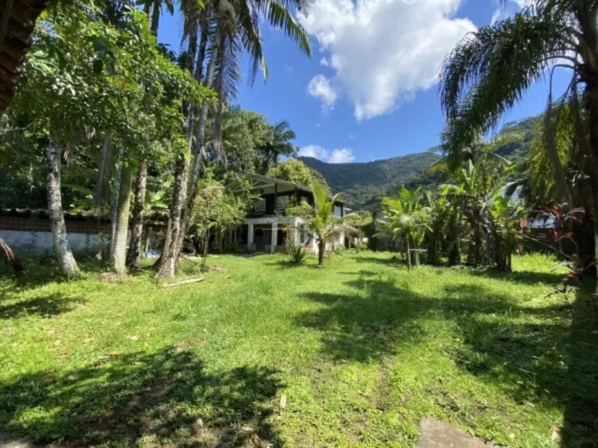 Foto 1 de Casa com 2 quartos à venda, 186m2 em Ubatuba - SP