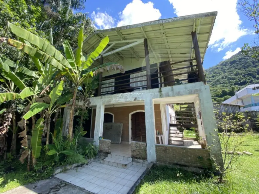 Foto 6 de Casa com 2 quartos à venda, 186m2 em Ubatuba - SP