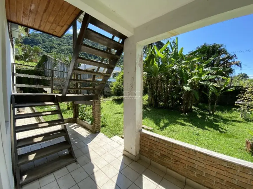 Foto 7 de Casa com 2 quartos à venda, 186m2 em Ubatuba - SP