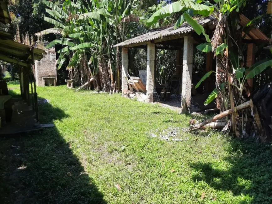 Foto 5 de Terreno / Lote à venda em Centro, Caraguatatuba - SP