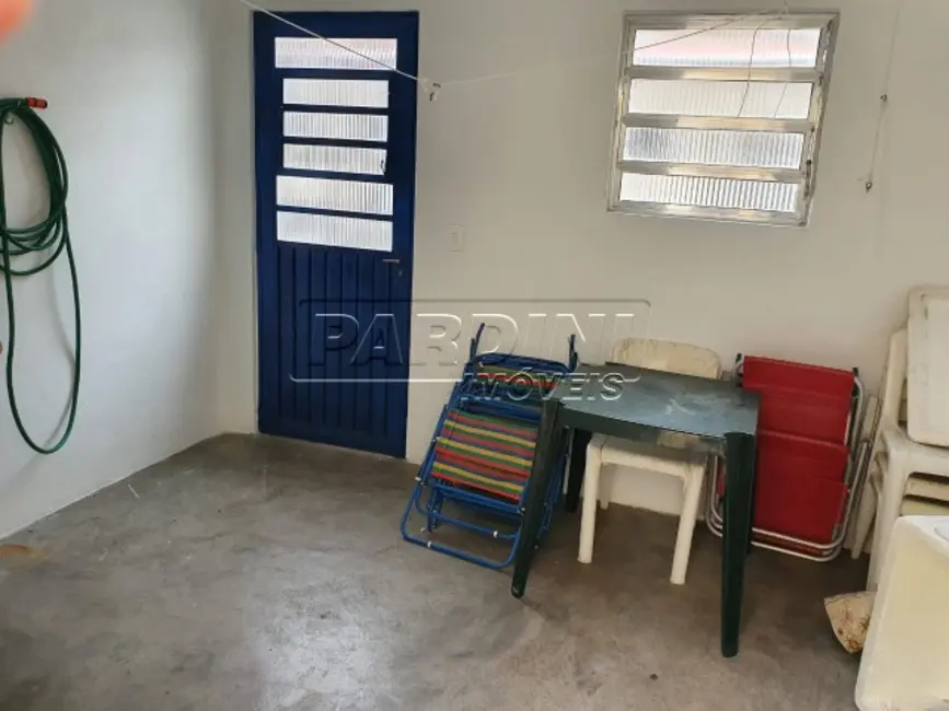 Casa com 6 quartos à venda, 200m2 em Vila Nossa Senhora Aparecida, Caraguatatuba - SP - imagem 3 Foto 3 de Casa com 6 quartos à venda, 200m2 em Vila Nossa Senhora Aparecida, Caraguatatuba - SP