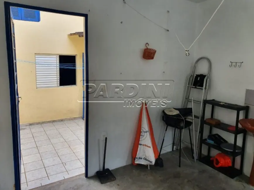 Foto 2 de Casa com 6 quartos à venda, 200m2 em Vila Nossa Senhora Aparecida, Caraguatatuba - SP