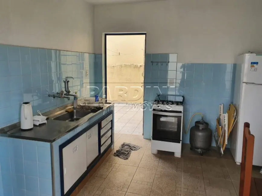 Casa com 6 quartos à venda, 200m2 em Vila Nossa Senhora Aparecida, Caraguatatuba - SP - imagem 7 Foto 7 de Casa com 6 quartos à venda, 200m2 em Vila Nossa Senhora Aparecida, Caraguatatuba - SP