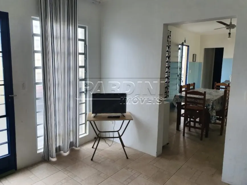 Casa com 6 quartos à venda, 200m2 em Vila Nossa Senhora Aparecida, Caraguatatuba - SP - imagem 9 Foto 9 de Casa com 6 quartos à venda, 200m2 em Vila Nossa Senhora Aparecida, Caraguatatuba - SP