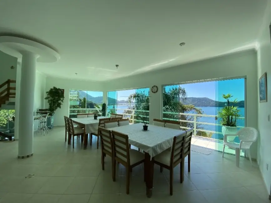 Foto 1 de Casa de Condomínio com 6 quartos à venda, 395m2 em Ubatuba - SP