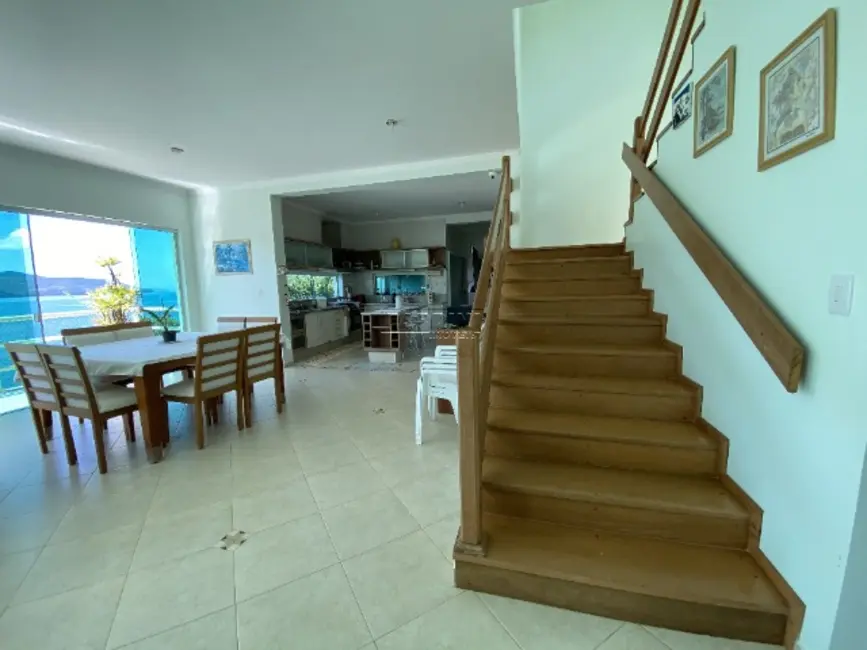 Foto 9 de Casa de Condomínio com 6 quartos à venda, 395m2 em Ubatuba - SP