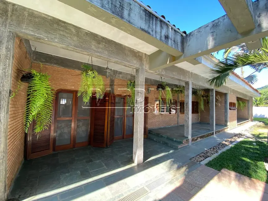 Foto 1 de Casa de Condomínio com 4 quartos à venda, 350m2 em Ubatuba - SP