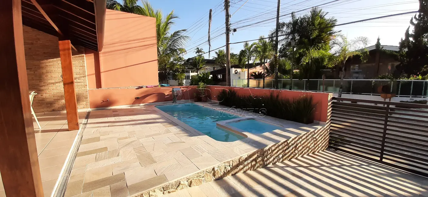 Foto 6 de Casa de Condomínio com 3 quartos à venda, 215m2 em Ubatuba - SP