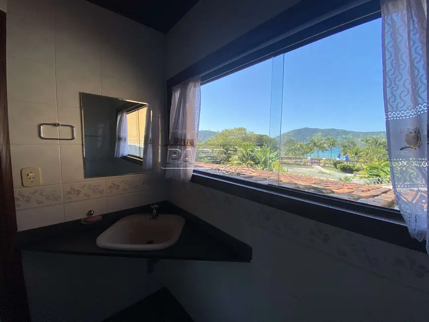 Casa com 3 quartos à venda, 329m2 em Ubatuba - SP - imagem 8 Foto 8 de Casa com 3 quartos à venda, 329m2 em Ubatuba - SP