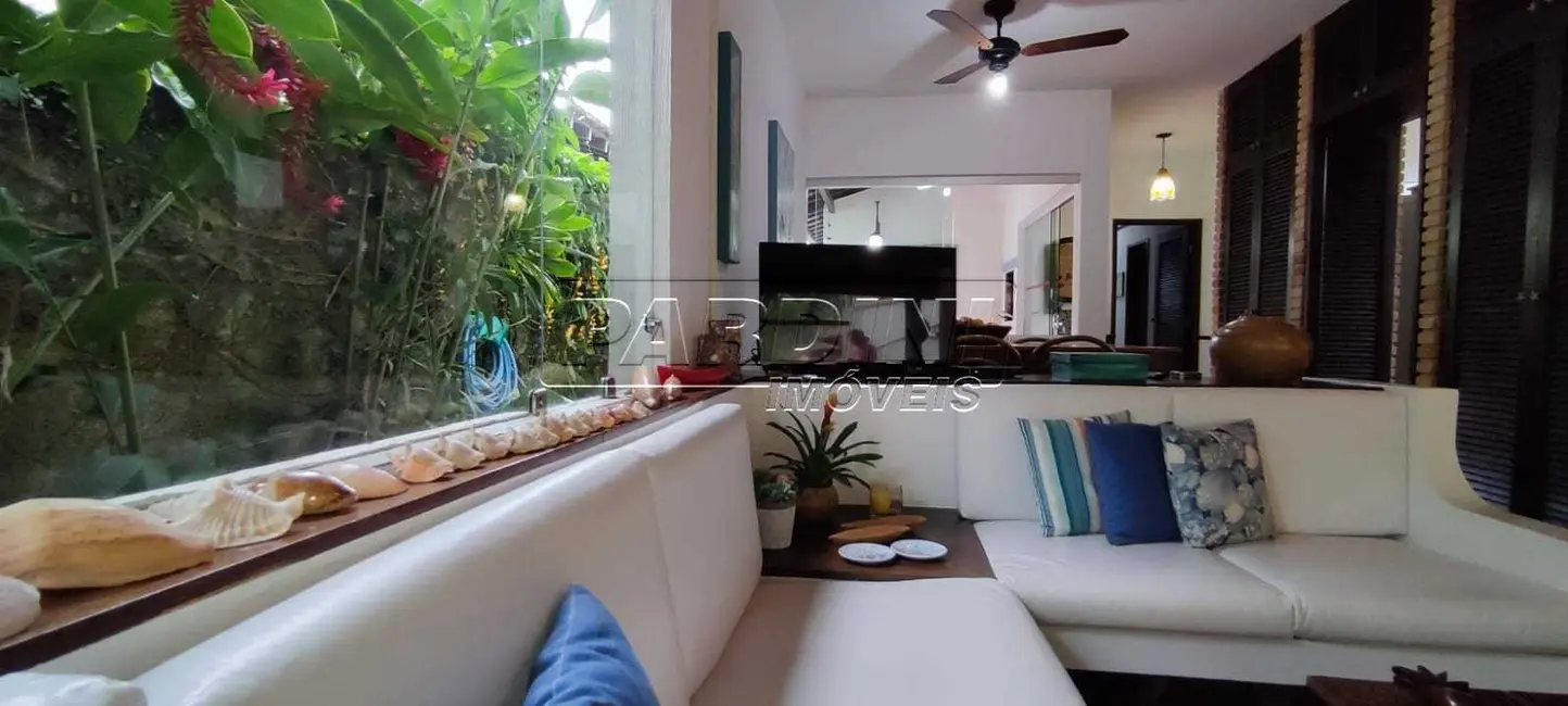 Foto 5 de Casa de Condomínio com 4 quartos à venda, 250m2 em Ubatuba - SP