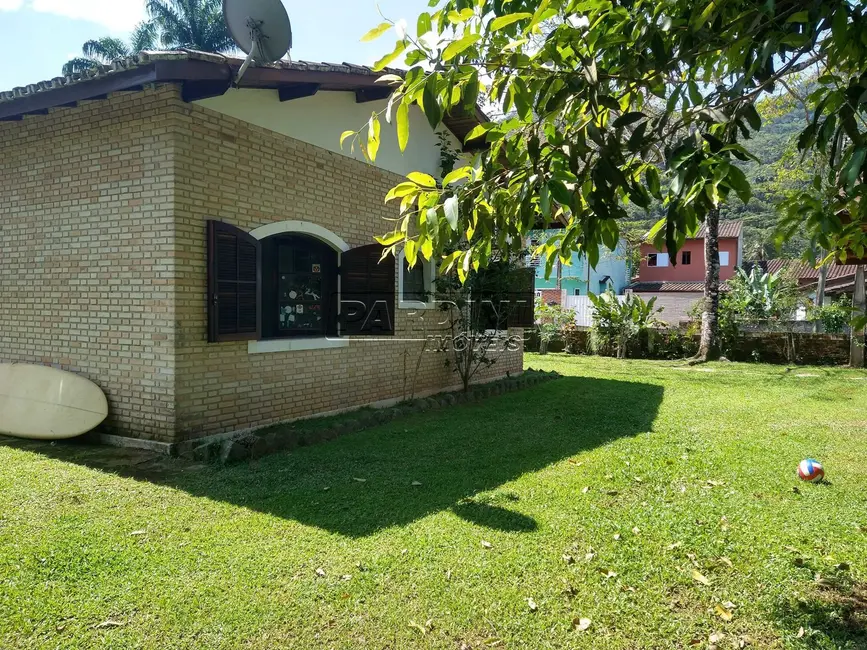 Foto 9 de Casa com 3 quartos à venda em Ubatuba - SP