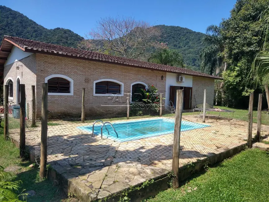 Foto 4 de Casa com 3 quartos à venda em Ubatuba - SP