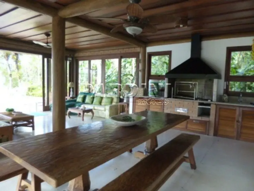 Foto 9 de Casa de Condomínio com 6 quartos à venda em Ubatuba - SP