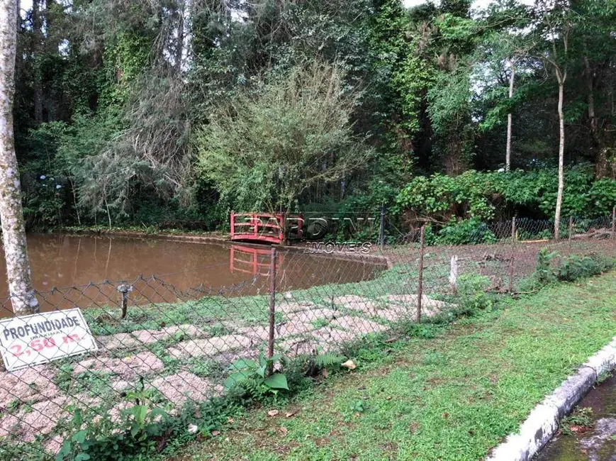 Foto 4 de Terreno / Lote à venda, 2450m2 em Campos Do Jordao - SP