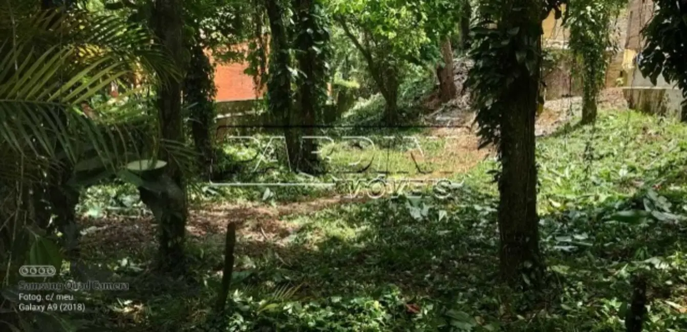 Foto 2 de Terreno / Lote à venda, 845m2 em Ubatuba - SP