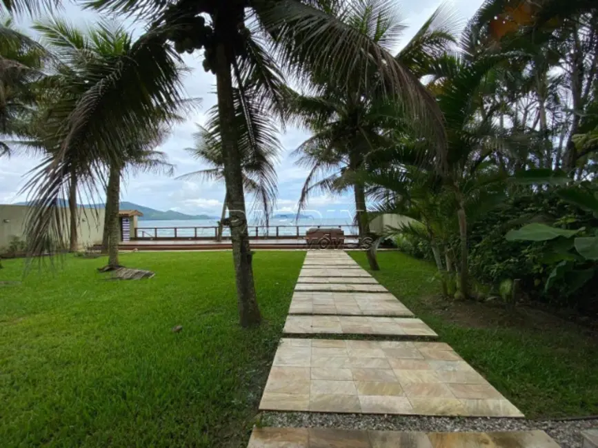 Foto 5 de Casa com 3 quartos à venda, 350m2 em Ubatuba - SP