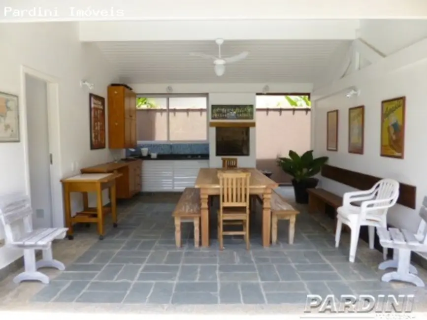 Foto 2 de Casa de Condomínio com 4 quartos à venda, 240m2 em Ubatuba - SP