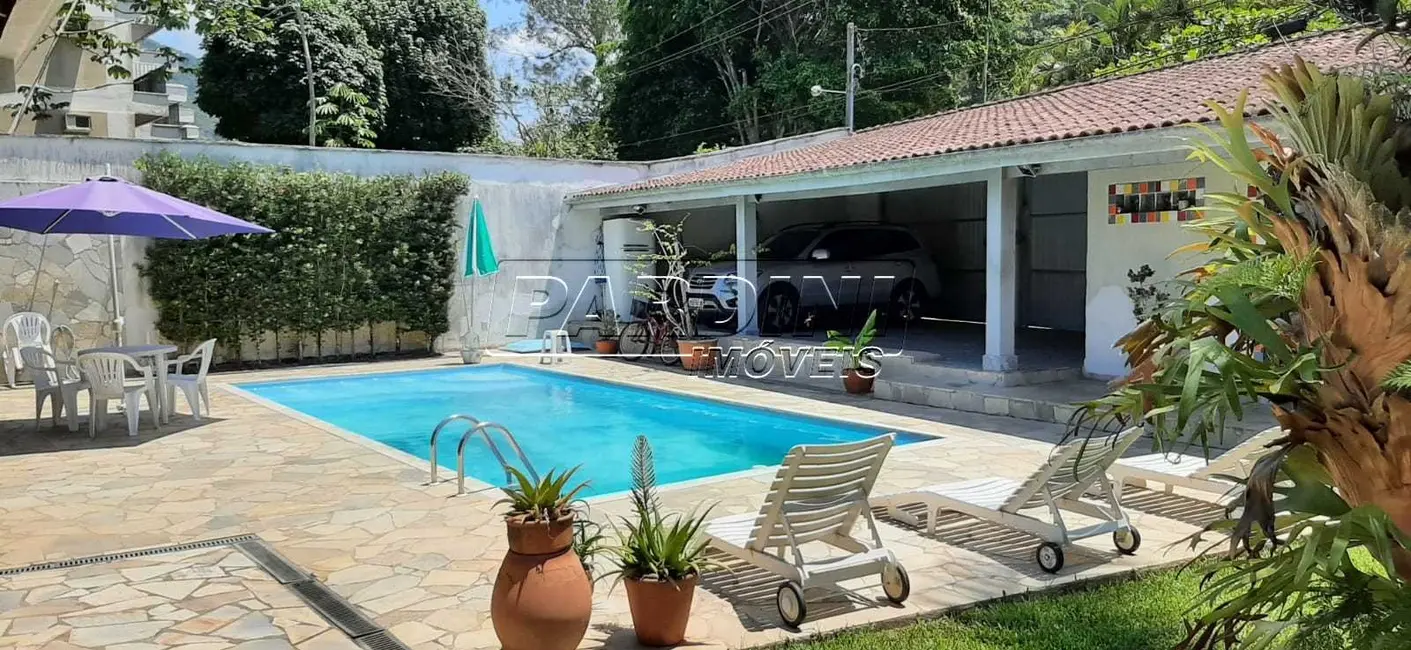 Foto 4 de Casa com 8 quartos à venda, 519m2 em Ubatuba - SP